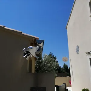 Hébergement de vacances Le Cabanon De Laura, LʼIsle-sur-la-Sorgue